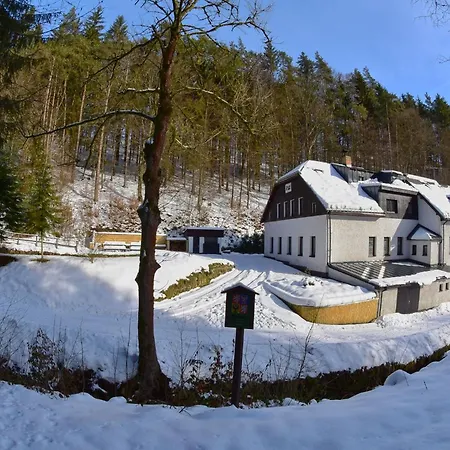 Bartosova Pec Гостевой дом Frydstejn
